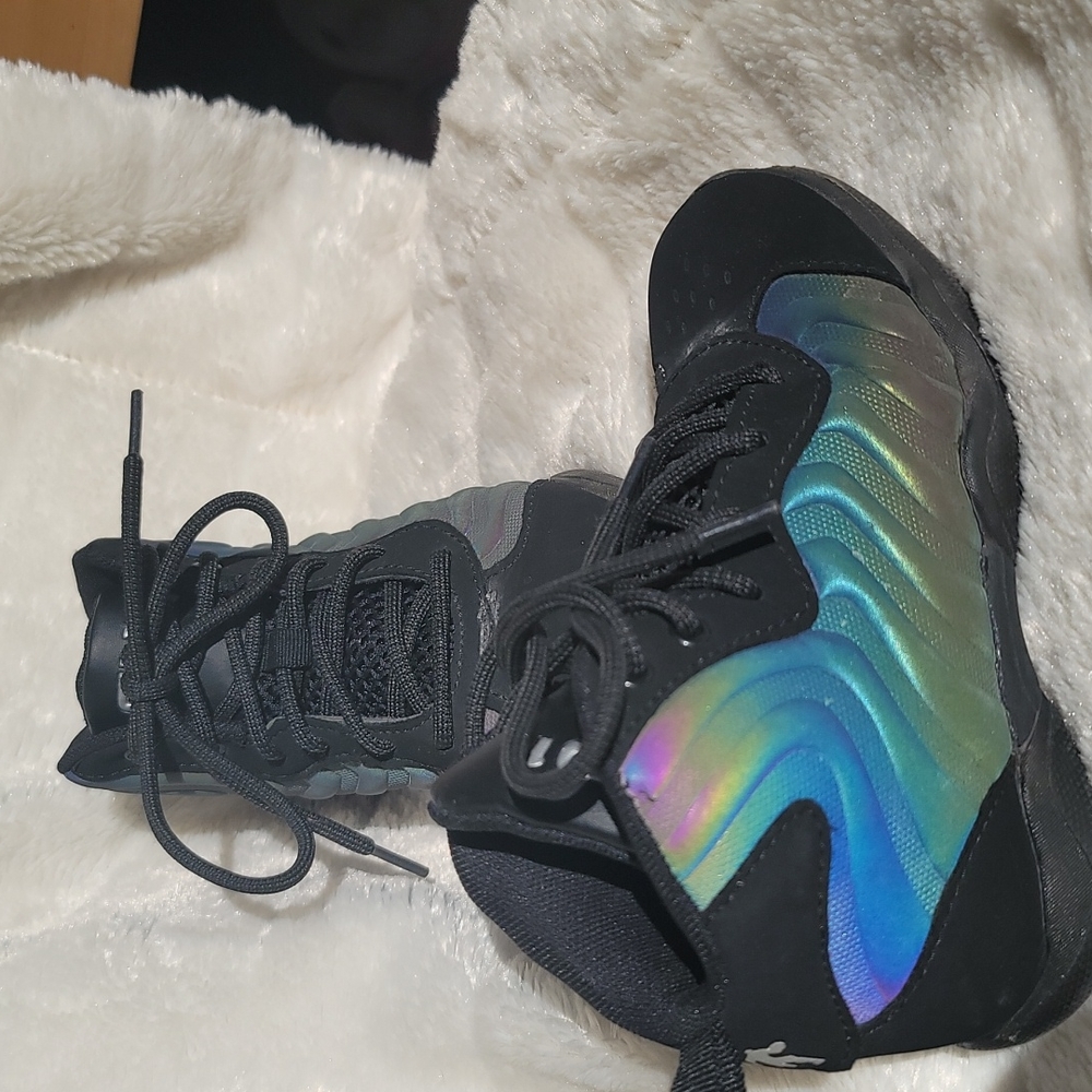 Boys sneakers